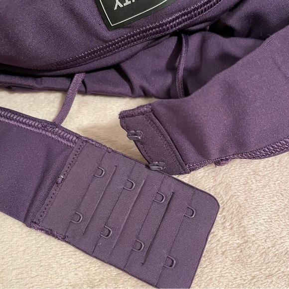 Savage X fenty sport bra size M - Picture 6 of 7